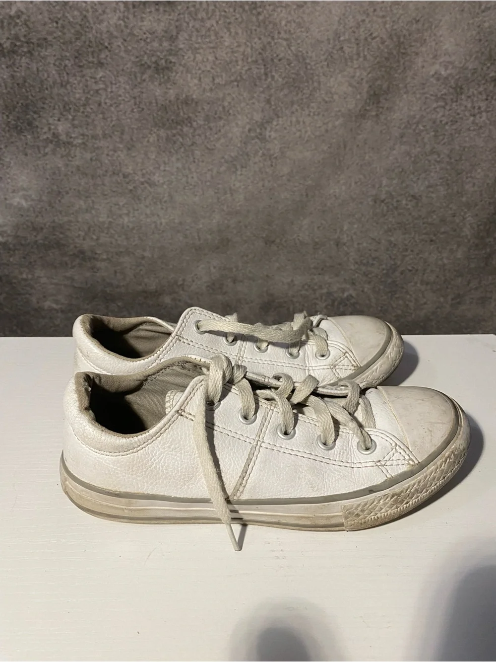 Converse All Star Leather Low Top Sneakers White Kids/Youth Size 1 US
